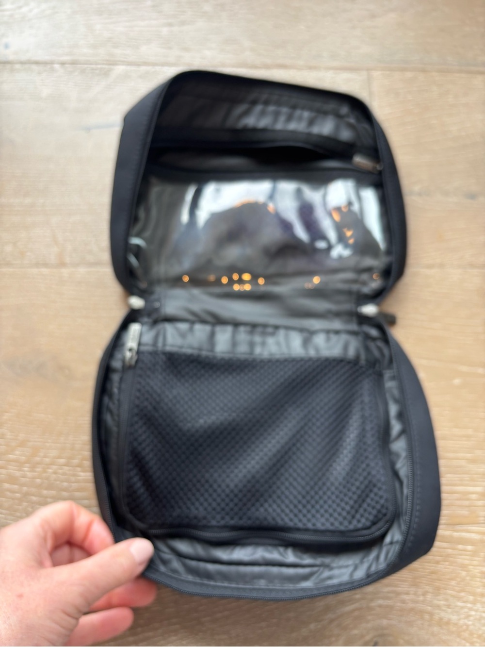 Away Black Men's Toiletry Organizer Pouch - Picture 5 of 7